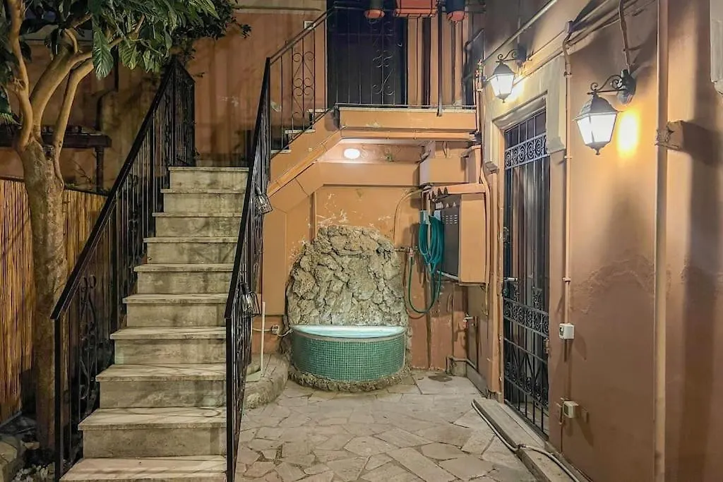 Poerio Home&Garden Near The Centre Of Rome 0*,  Italy