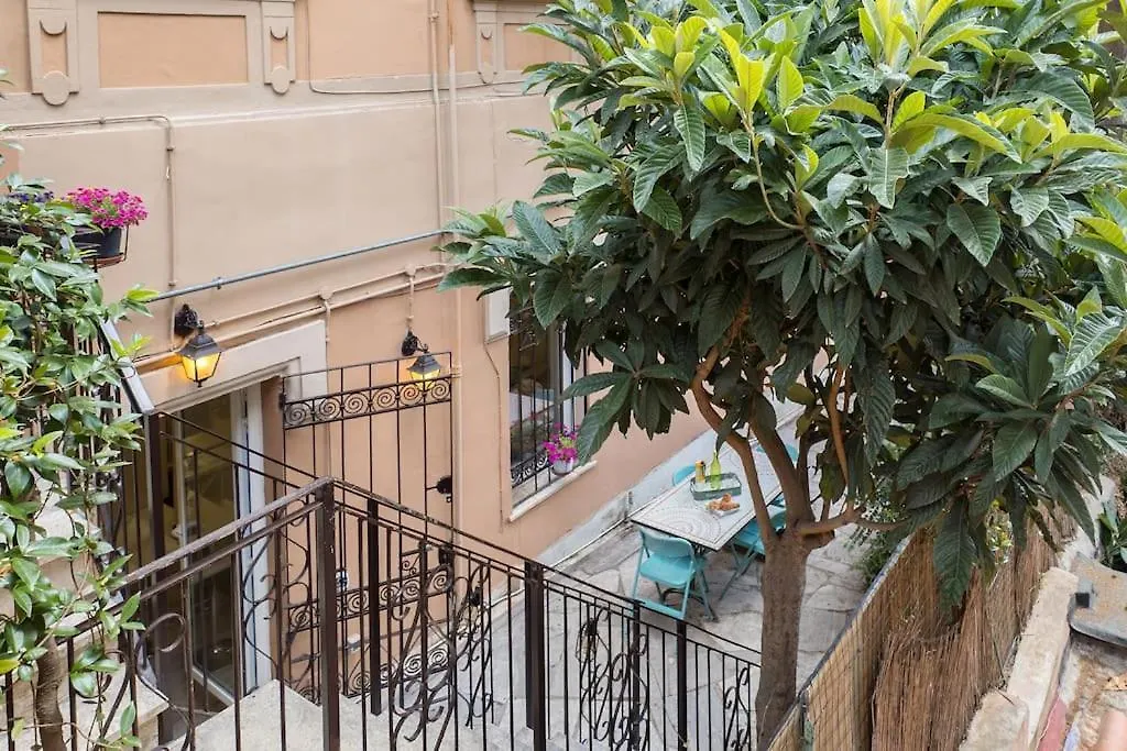 Poerio Home&Garden Near The Centre Of Rome Italy