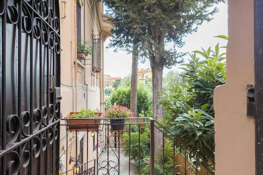 Apartment Poerio Home&Garden Near The Centre Of Rome Italy